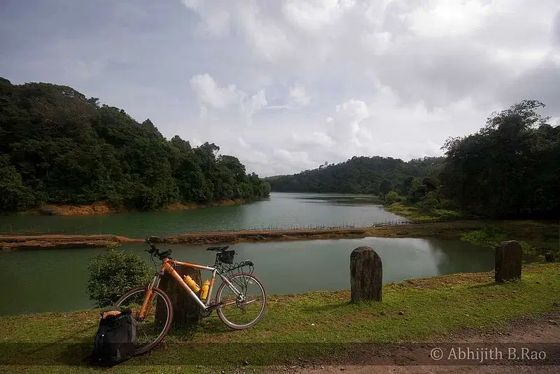 https://avathioutdoors.gumlet.io/travelGuide/dev/shimoga_P8836.jpg