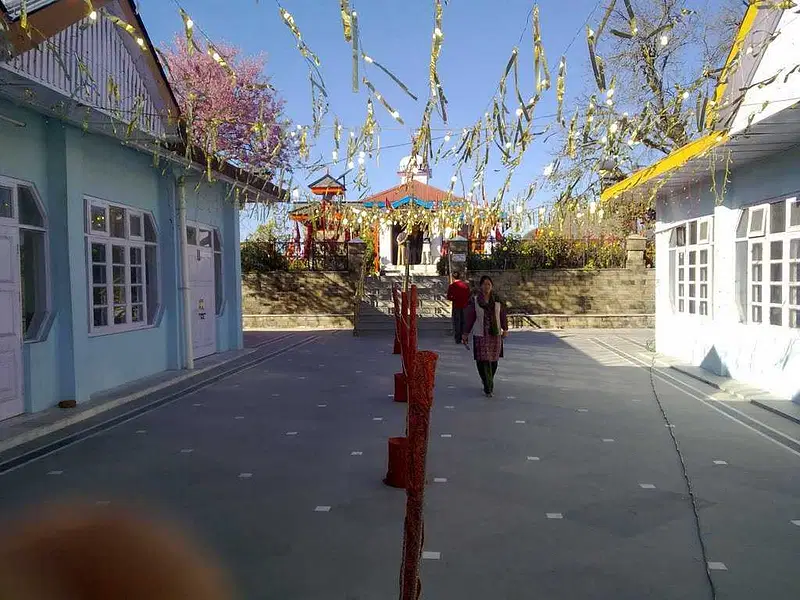 https://avathioutdoors.gumlet.io/travelGuide/dev/shoghi76165.jpg