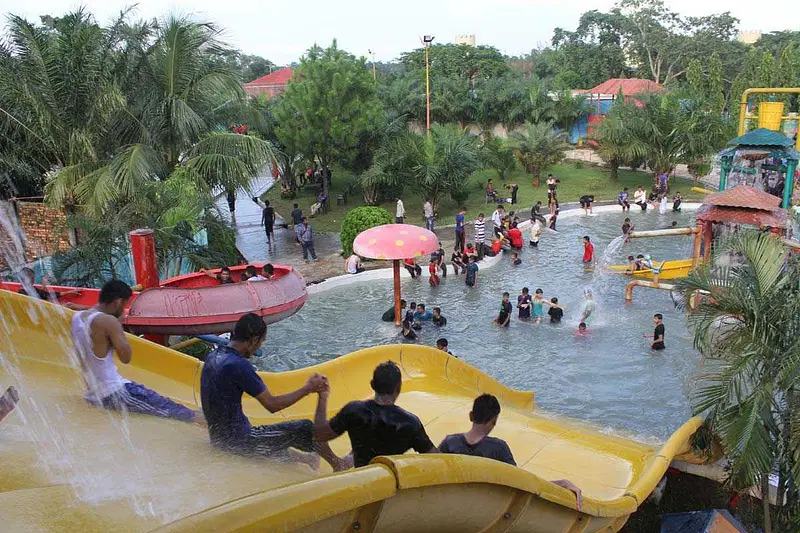 Experience the Thrills at Dreamland Amusement Park