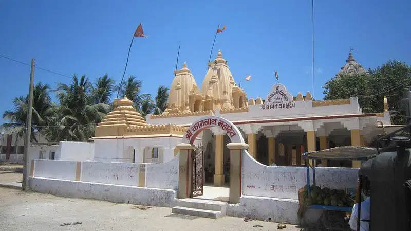 https://avathioutdoors.gumlet.io/travelGuide/dev/somnath_P2178.jpg