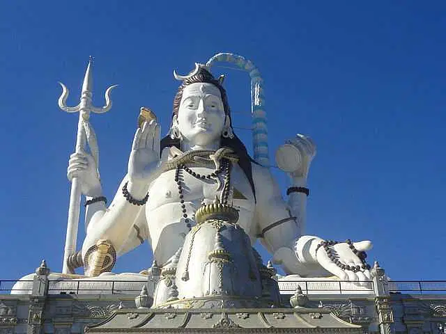 https://avathioutdoors.gumlet.io/travelGuide/dev/south-sikkim16631.jpg