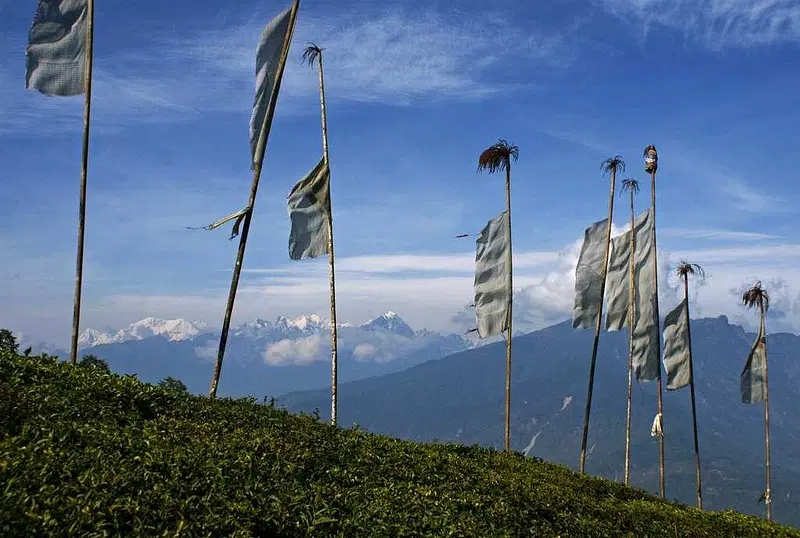 https://avathioutdoors.gumlet.io/travelGuide/dev/south-sikkim_P7888.jpg