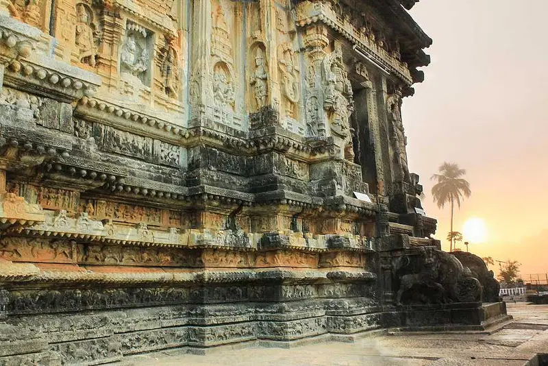 https://avathioutdoors.gumlet.io/travelGuide/dev/sringeri_P6993.jpg