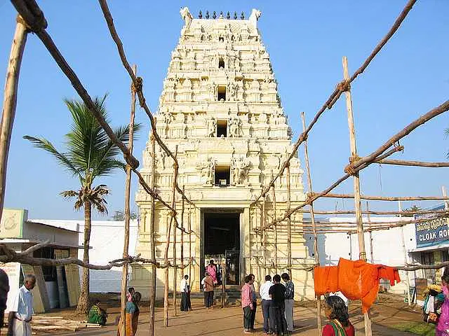 https://avathioutdoors.gumlet.io/travelGuide/dev/srisailam23725.jpg