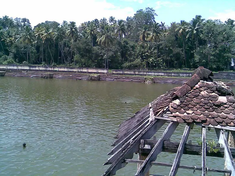https://avathioutdoors.gumlet.io/travelGuide/dev/varkala_P9690.jpg