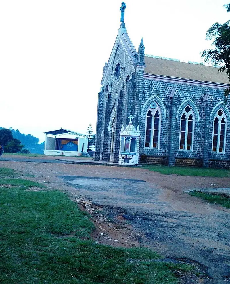 https://avathioutdoors.gumlet.io/travelGuide/dev/yercaud53592.jpg